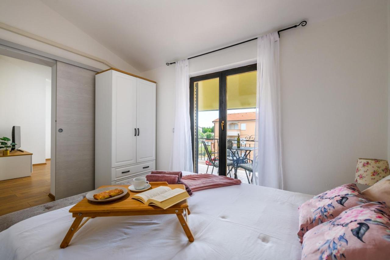 Apartments Perkovic Фажана Экстерьер фото