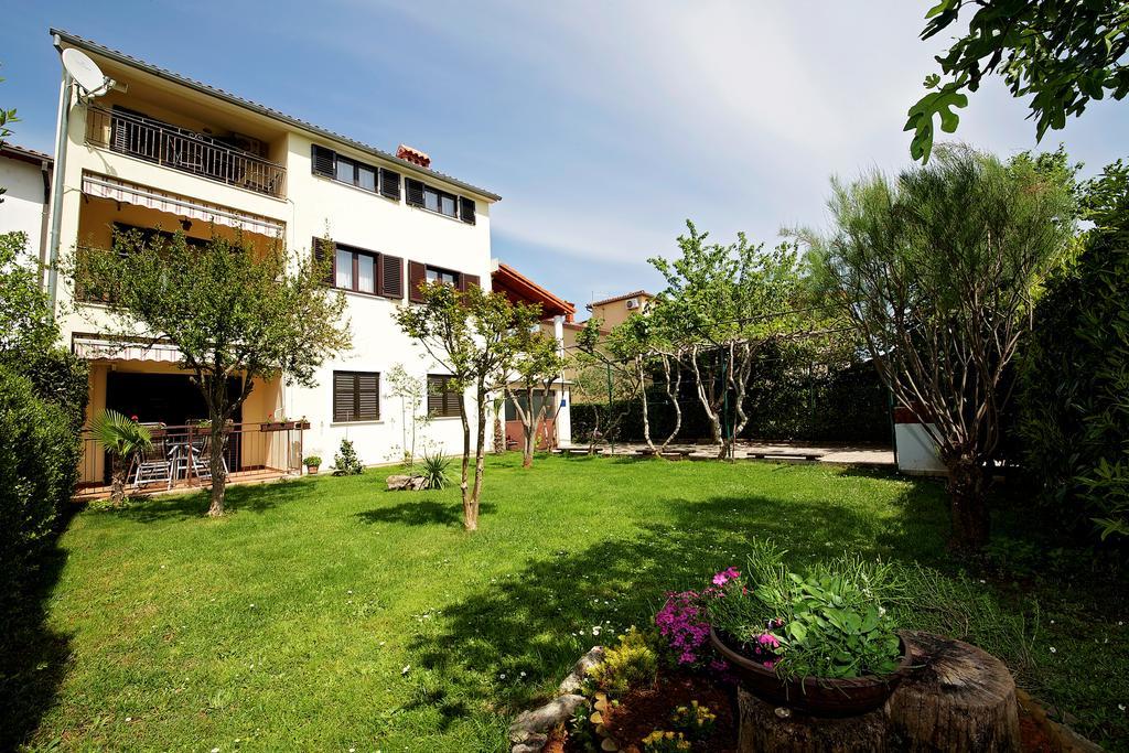 Apartments Perkovic Фажана Экстерьер фото