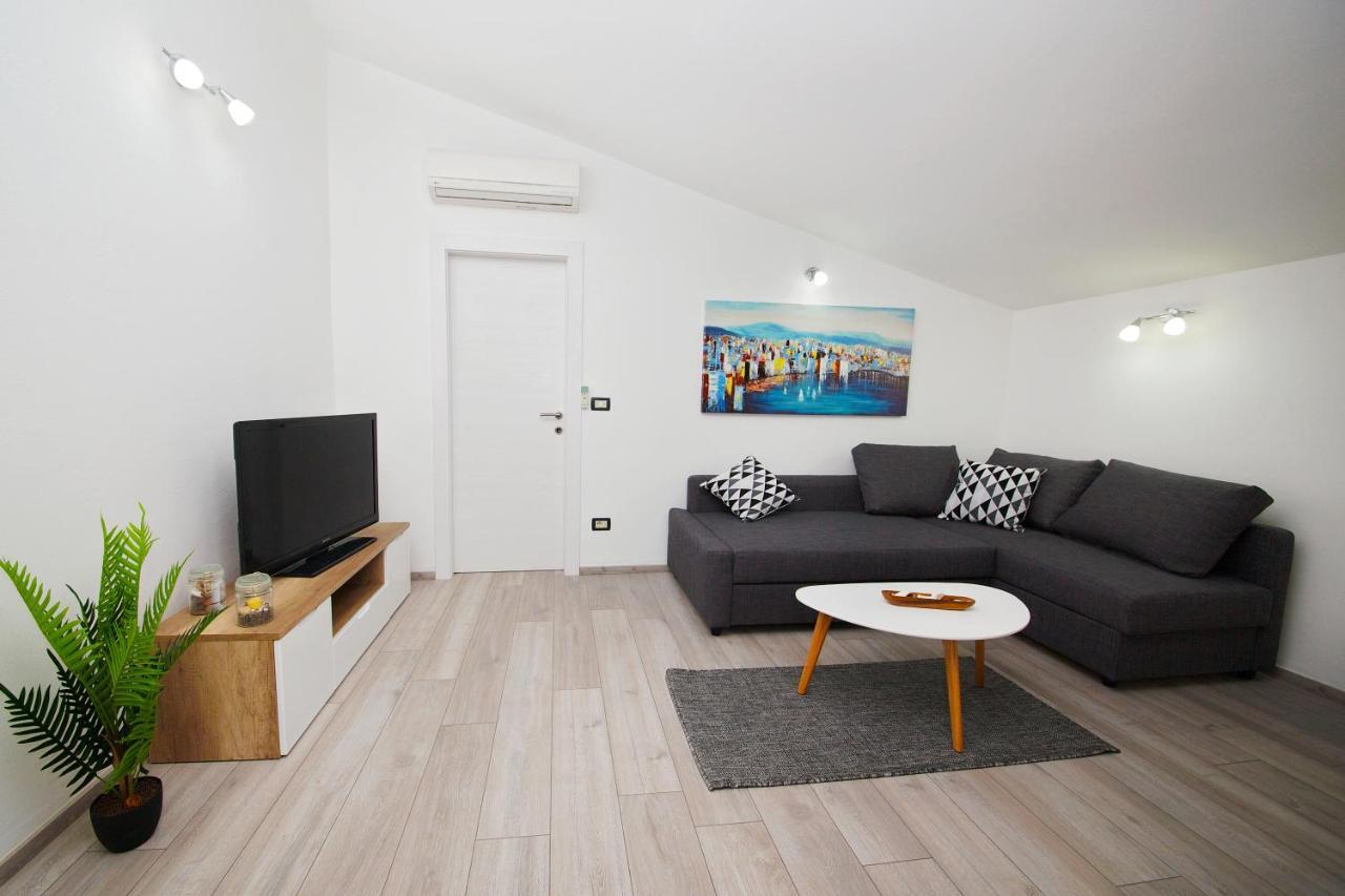 Apartments Perkovic Фажана Экстерьер фото