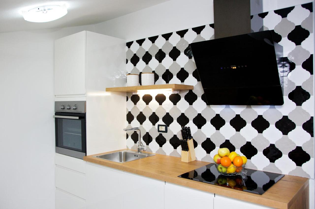 Apartments Perkovic Фажана Экстерьер фото